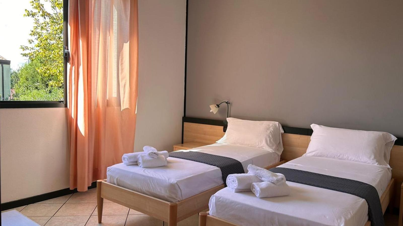 Hotel Gran Delta Di Alba-Invest Srl Розоліна Номер фото