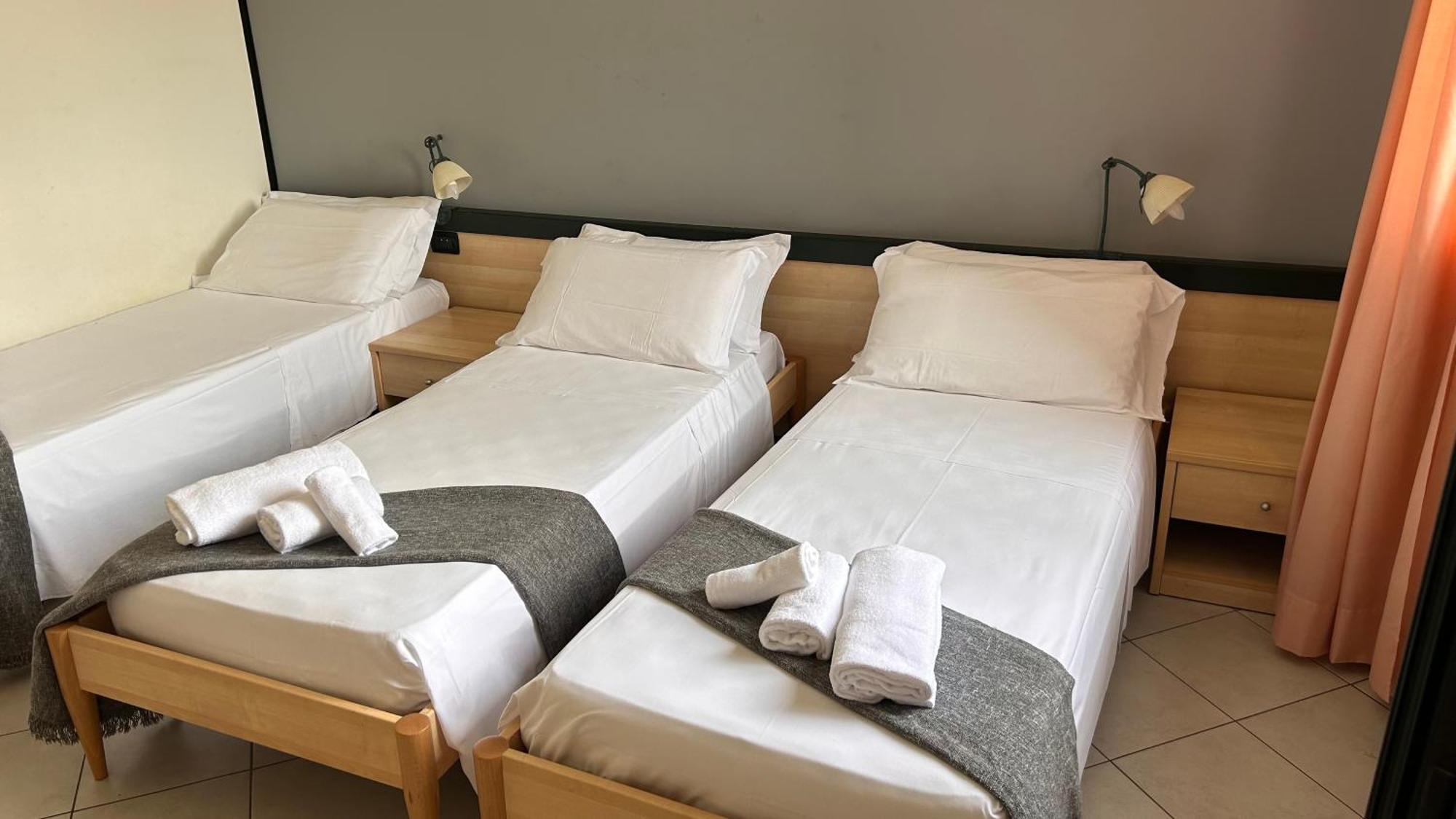 Hotel Gran Delta Di Alba-Invest Srl Розоліна Номер фото